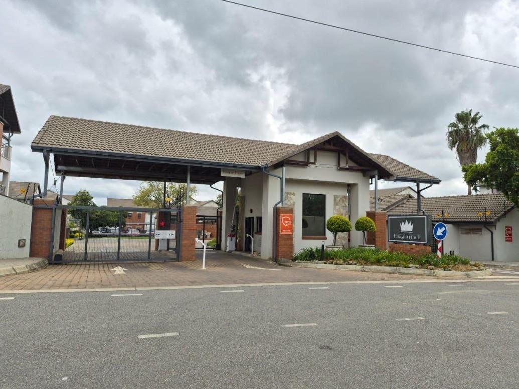 2 Bedroom Apartment in Carlswald Estate
