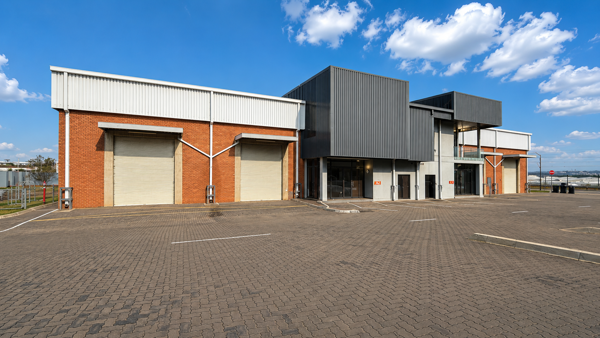 1 070 m² Industrial space