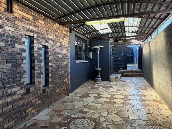 2 Bedroom House