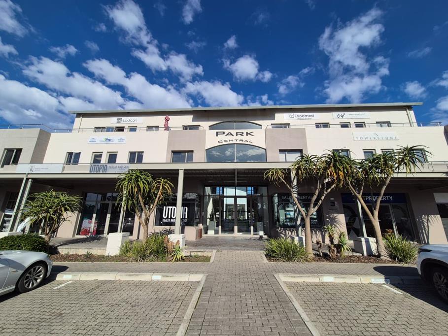 161 m² Commercial space