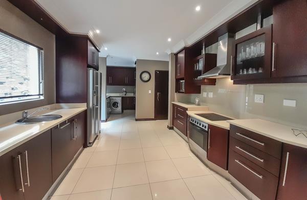 4 Bedroom Townhouse