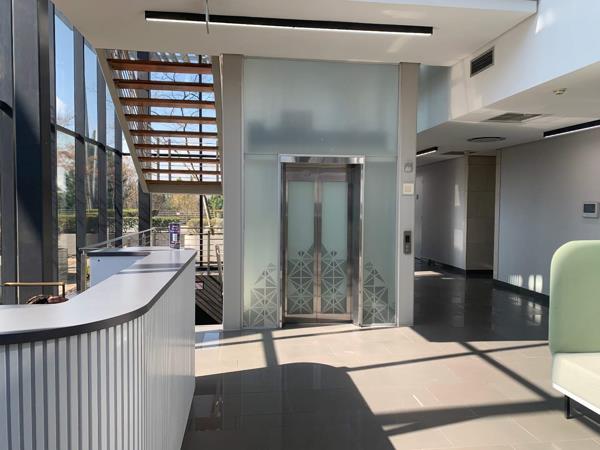 378 m² Office Space