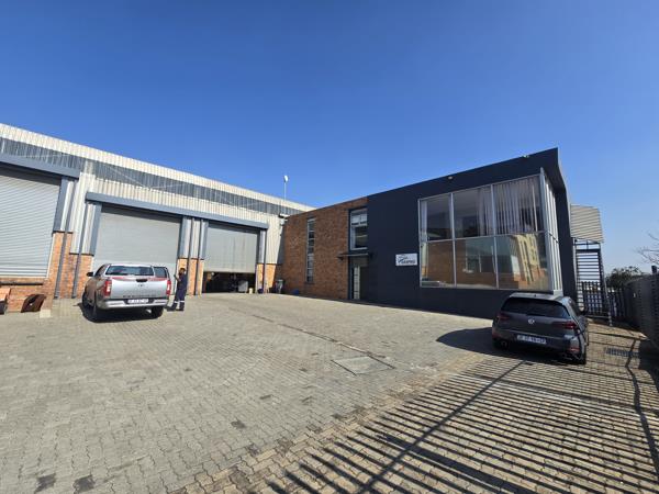 1 030 m² Industrial space