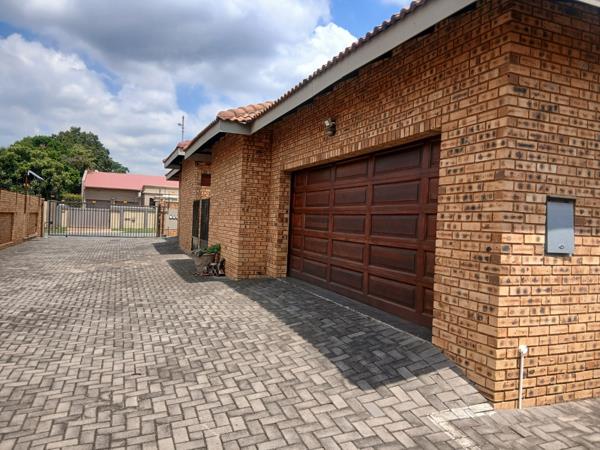 4 Bedroom Townhouse