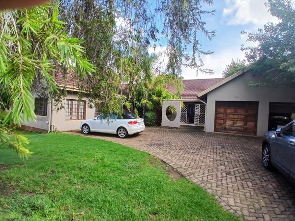 6 Bedroom House