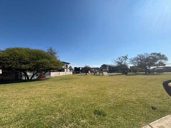 1 245 m² Land