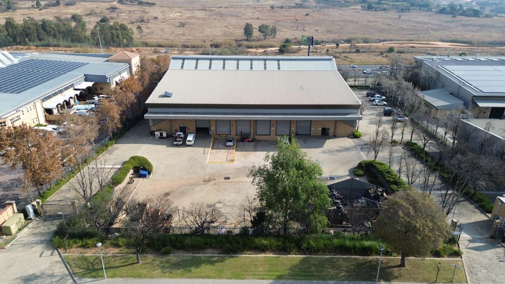 4 665 m² Industrial space