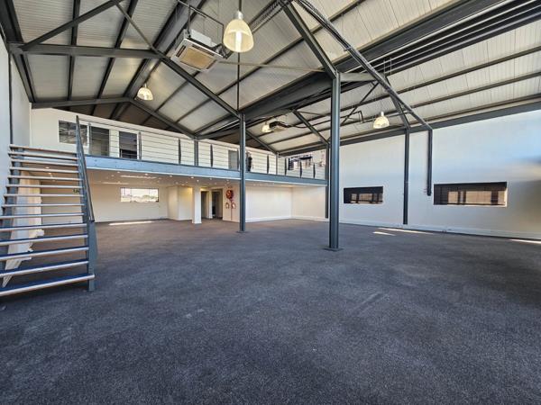 390 m² Commercial space