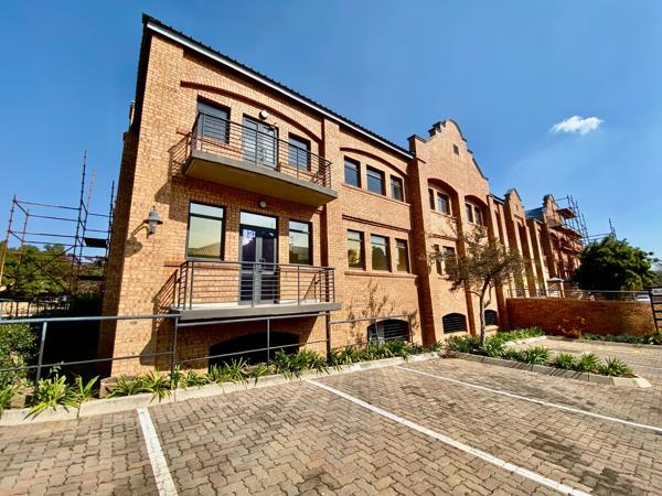 864 m² Office Space
