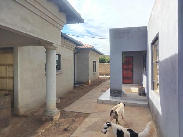 1 Bedroom House