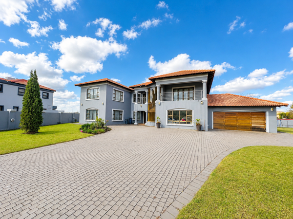 5 Bedroom House