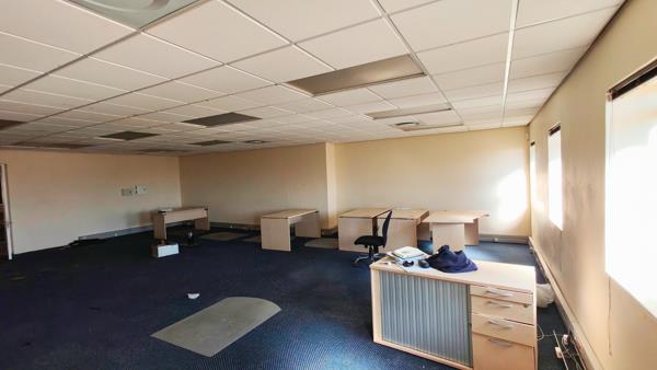 282 m² Office Space