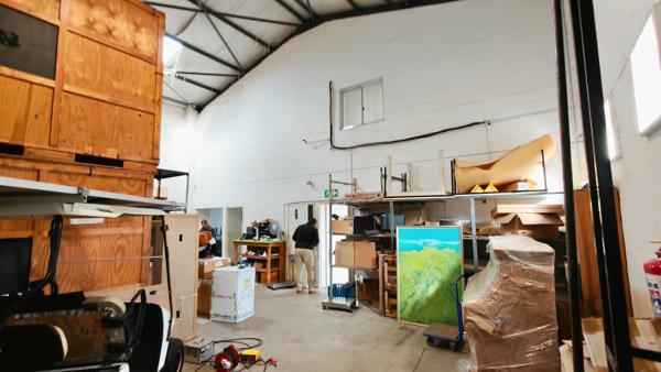 229 m² Industrial space