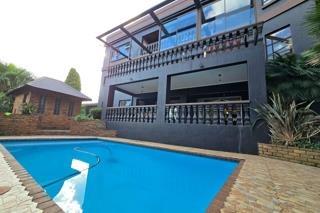 8 Bedroom House
