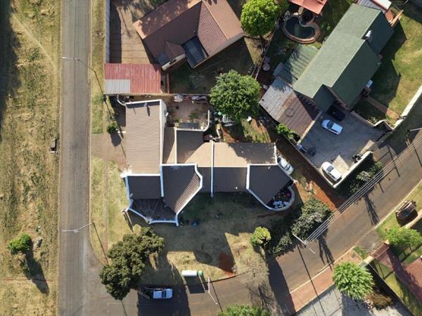 9 Bedroom House