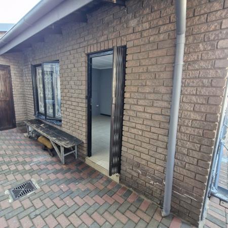 1 Bedroom Garden Cottage