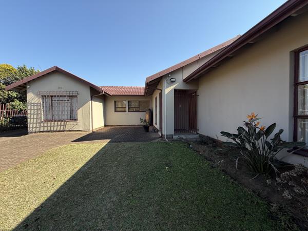 6 Bedroom House