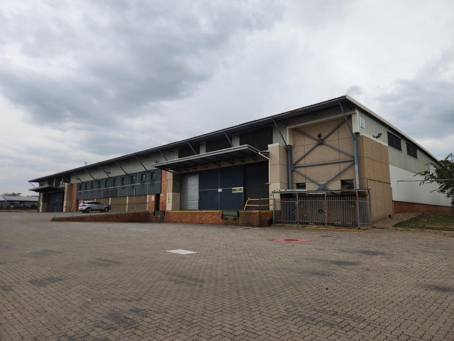 5 746 m² Industrial space