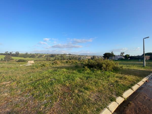 598 m² Land