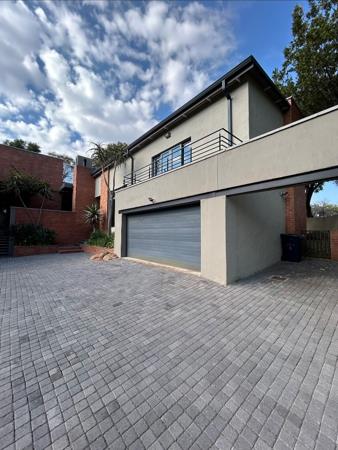 4 Bedroom Townhouse