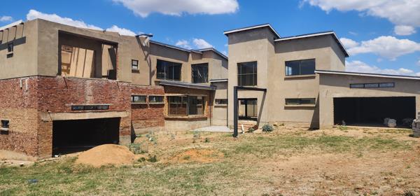 6 Bedroom House