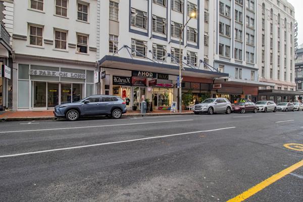 350 m² Commercial space