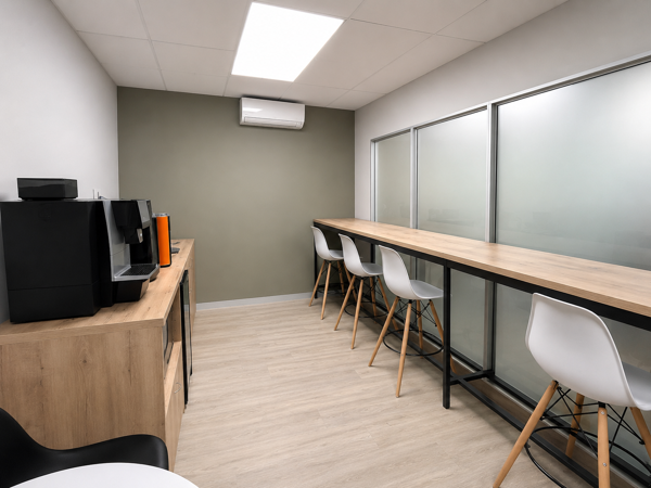 250 m² Commercial space