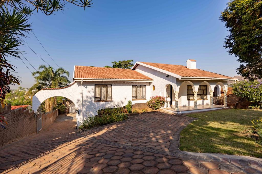 6 Bedroom House
