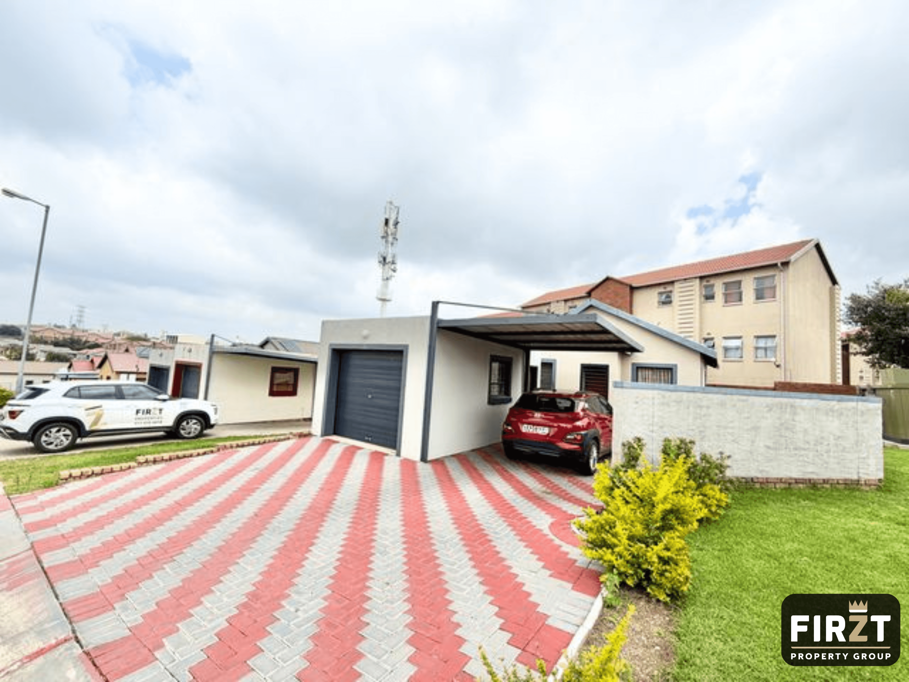 2 Bedroom House