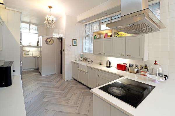 4 Bedroom Apartment