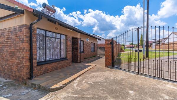 2 Bedroom House