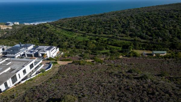 1 041 m² Land