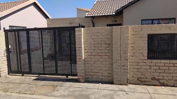 2 Bedroom House