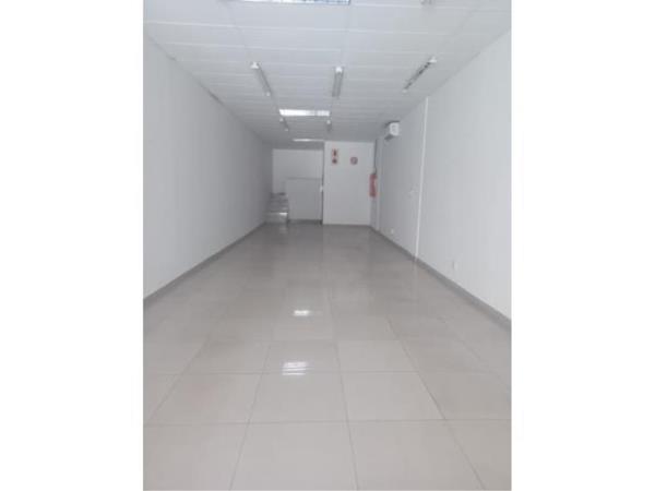 130 m² Retail Space