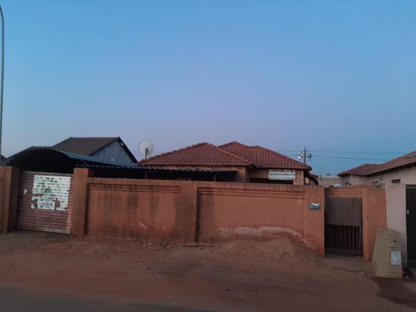 2 Bedroom House