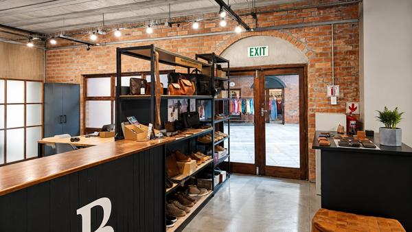 300 m² Retail Space