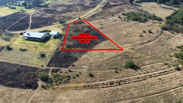 4 093 m² Land