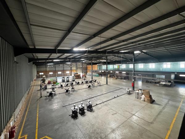 2 396 m² Industrial space