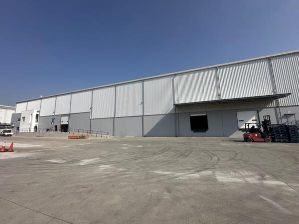3 280 m² Industrial space