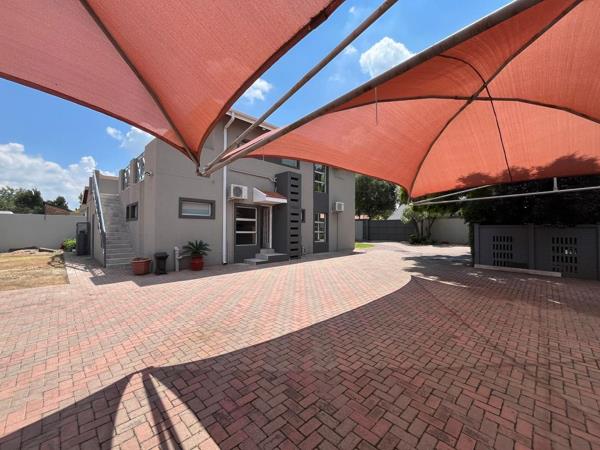 9 Bedroom House