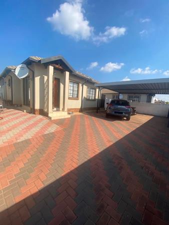 2 Bedroom House