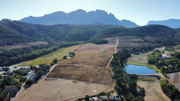 200 m² Land