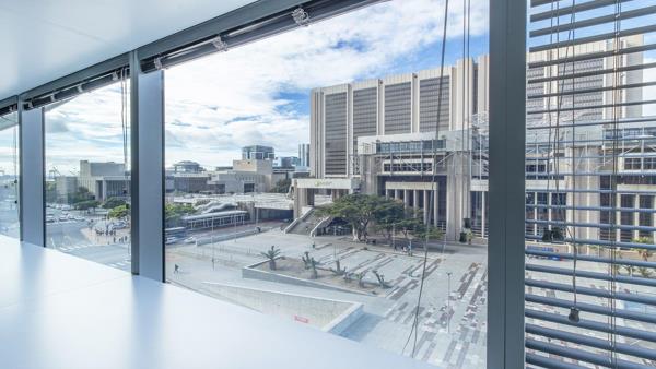 950 m² Office Space