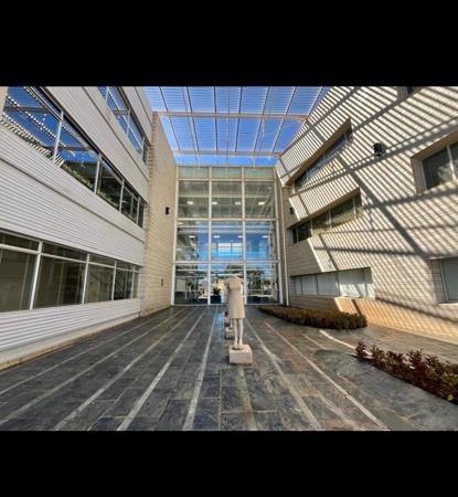 937 m² Office Space