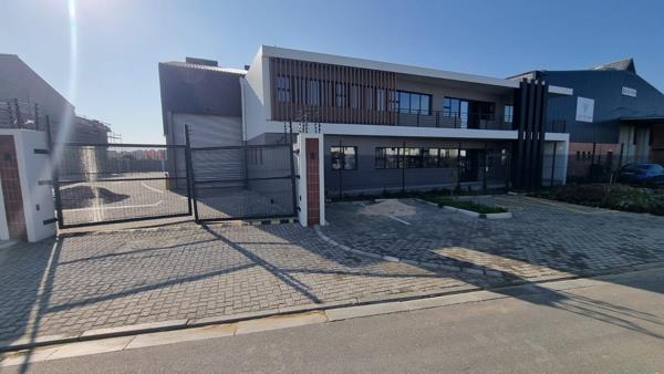 676 m² Industrial space