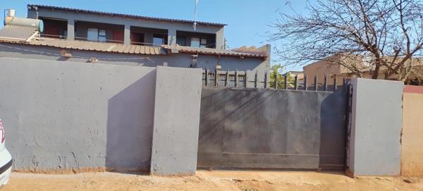 8 Bedroom House