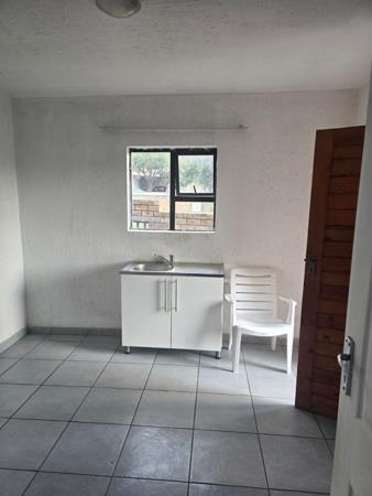 1 Bedroom House