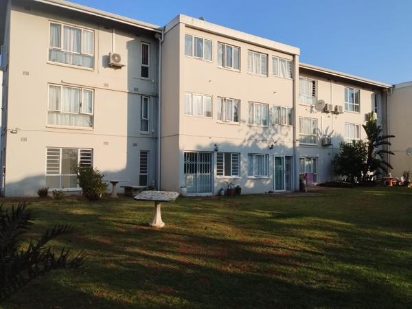 2.5 Bedroom Flat