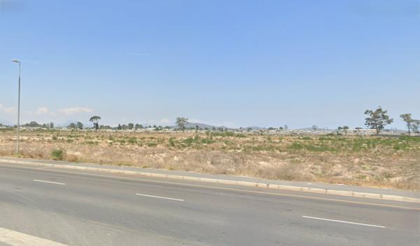 5.9 ha Land