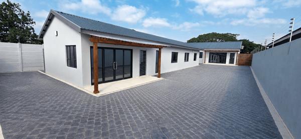 6 Bedroom House